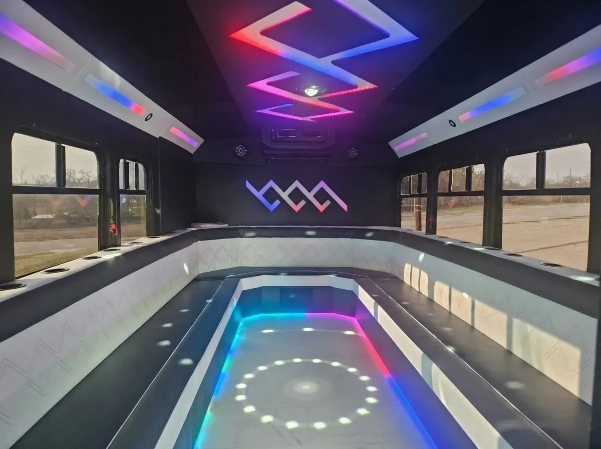 Black Mini Party Bus, pic 3