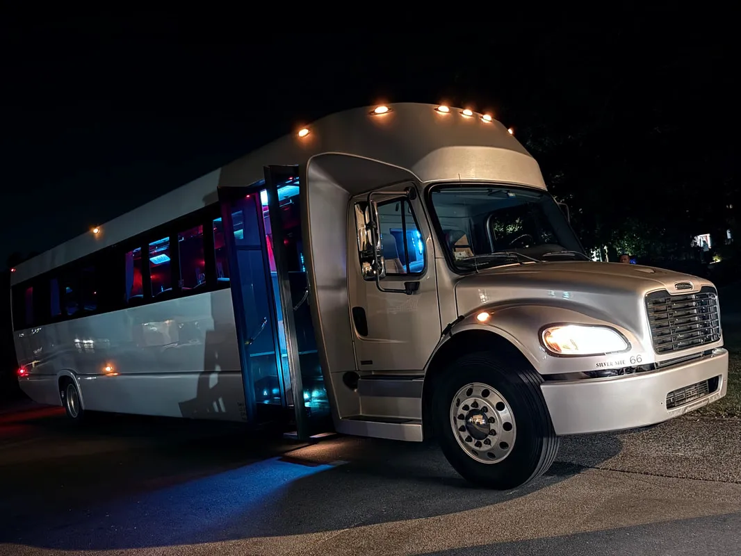 Freightliner Party Bus (silver): full view