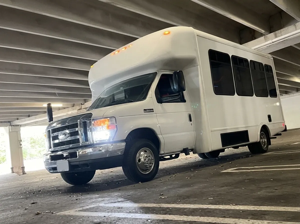Ford E-450 Series Party Bus Ford E-450 Series Party Bus (white) for booking
