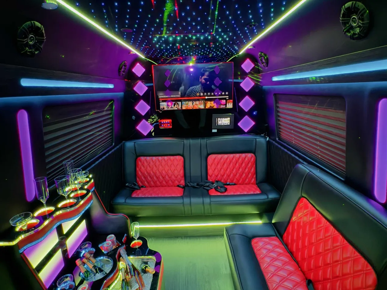 Limousine Sprinter (black) for party bus rental for booking
