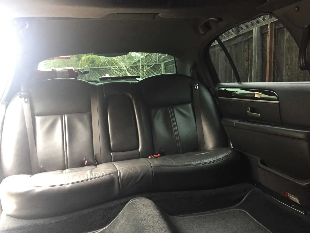 Lincoln Stretch Limousine for party bus rental: seating area, pic 3 Lincoln Stretch Limousine for party bus rental: seating area, pic 3