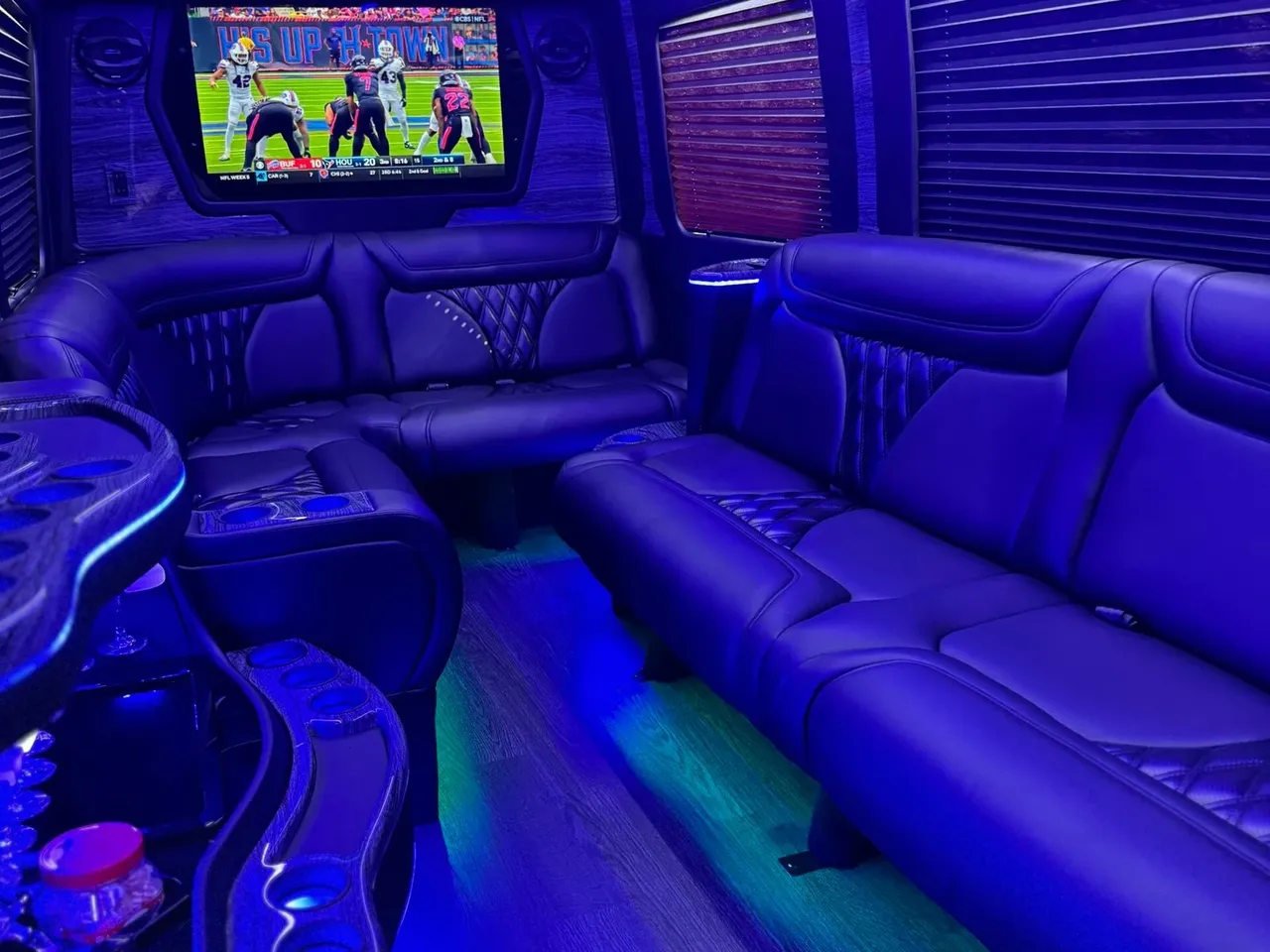 Mercedes-Benz Sprinter Limousine Mercedes-Benz Sprinter Limousine for party bus rental for booking