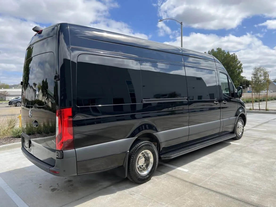 Mercedes-Benz Limousine Sprinter Mercedes-Benz Limousine Sprinter for party bus rental for booking