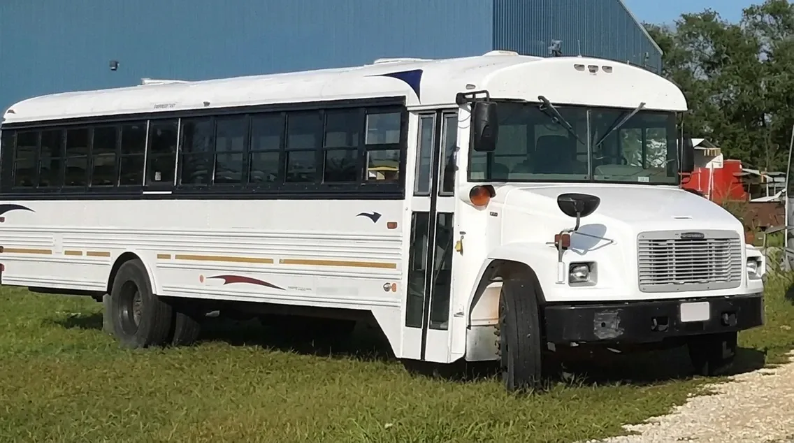 Old Yeller Party Bus for booking