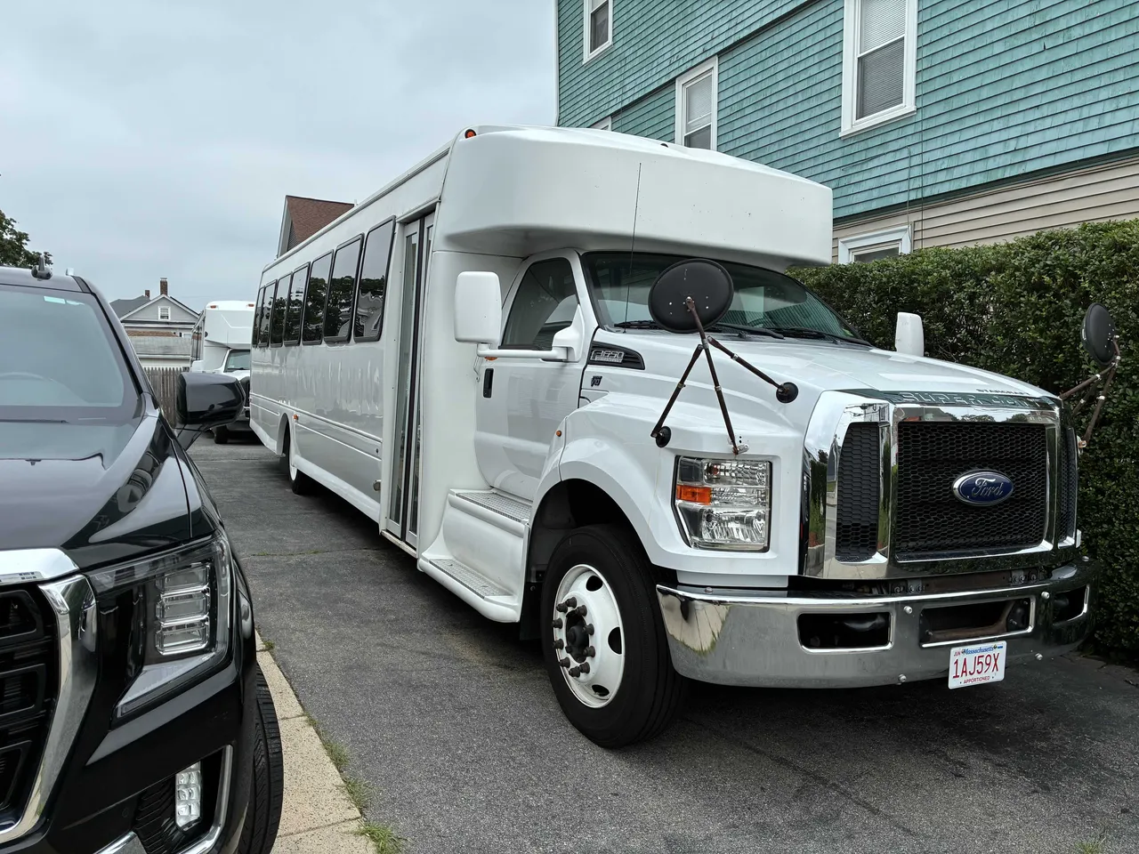 33 Passenger Party Bus (white) for booking