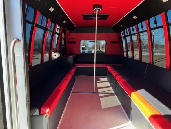 Red Line Party Bus, pic 2