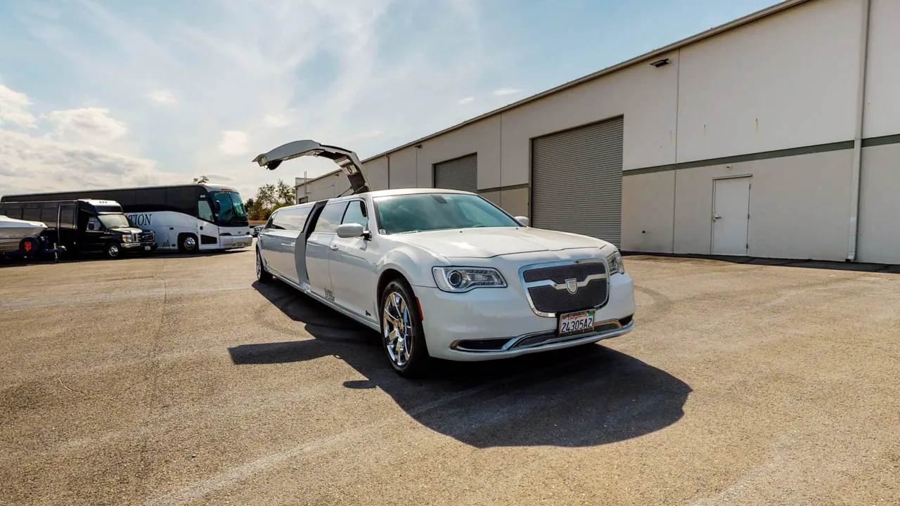 White Chrysler 300 Stretch Limousine for party bus rental, pic 2