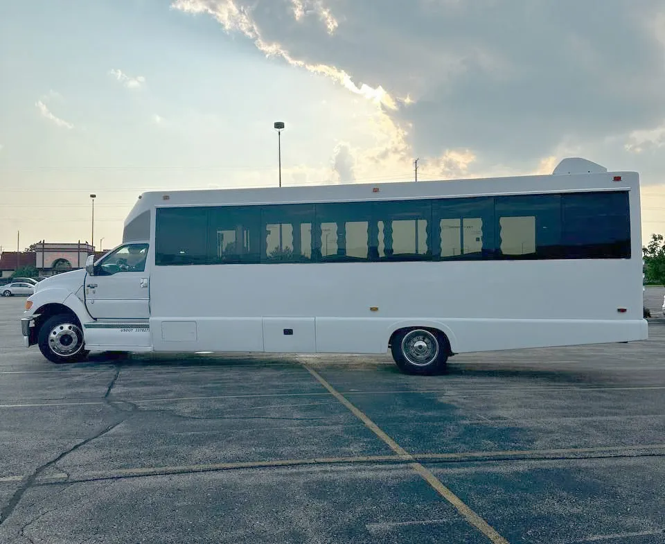 White Tiffany Party Bus, pic 3